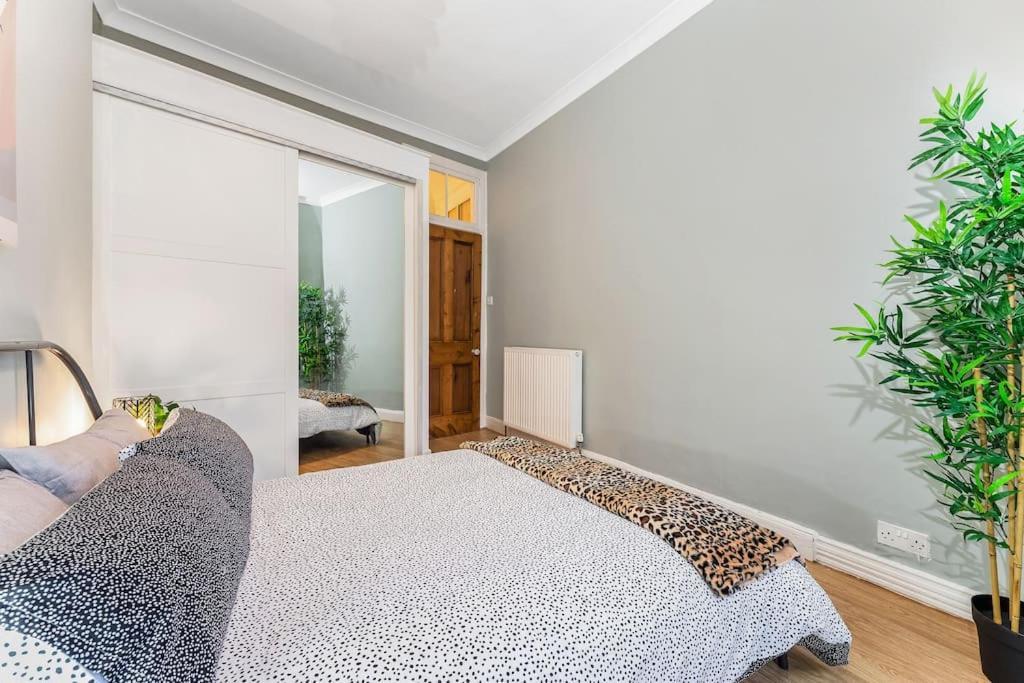 Traditional 1-Bed Flat In Southside Glasgow Exteriér fotografie